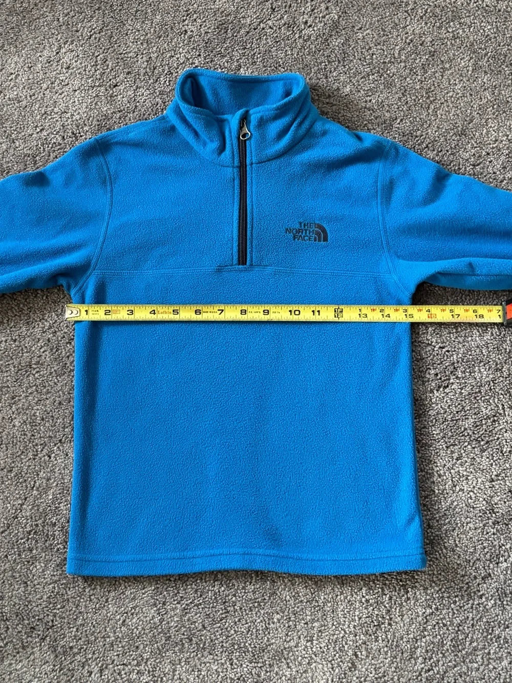 Boys North Face Pullover - Small